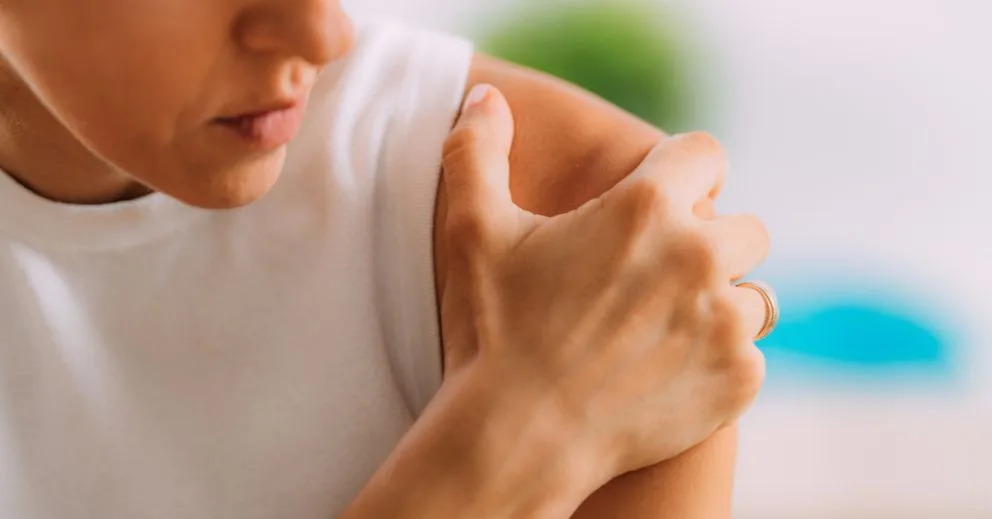 How Physiotherapy Helps With Frozen Shoulder