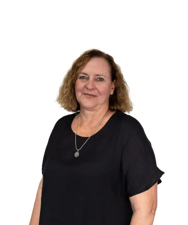 Cathy De Lorenzo, Receptionist