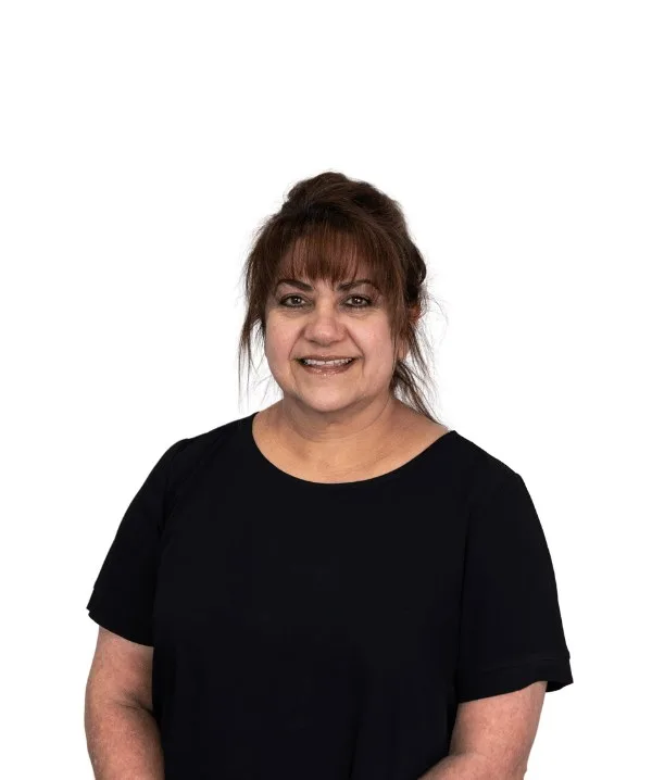 Matina Drivas, Receptionist